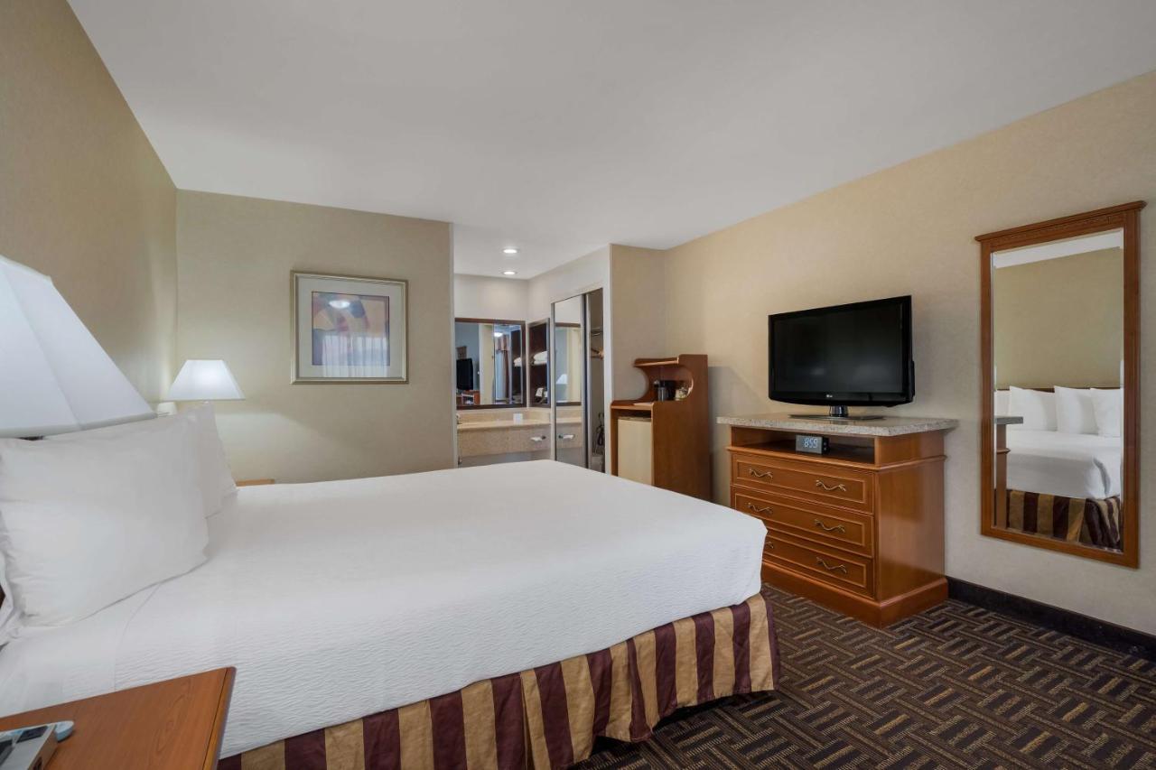 Best Western Norwalk Inn Kültér fotó