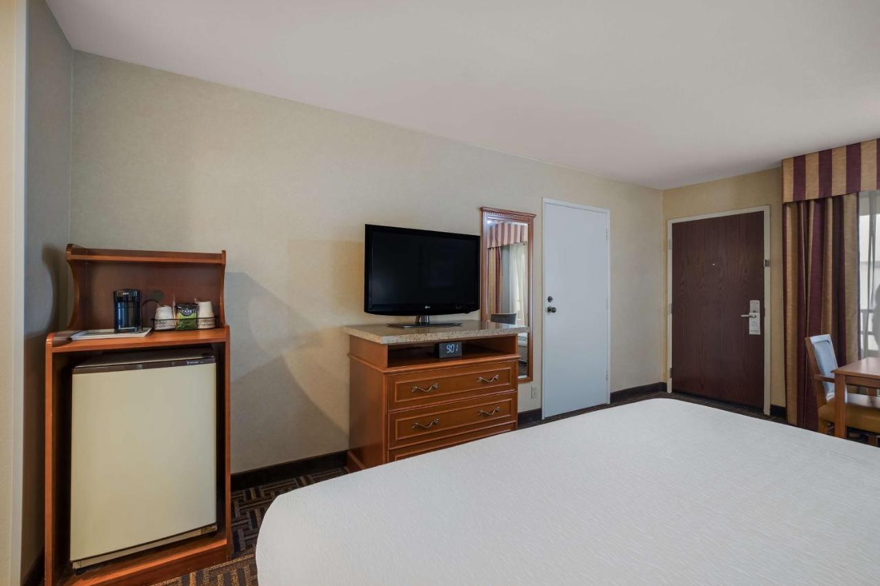 Best Western Norwalk Inn Kültér fotó