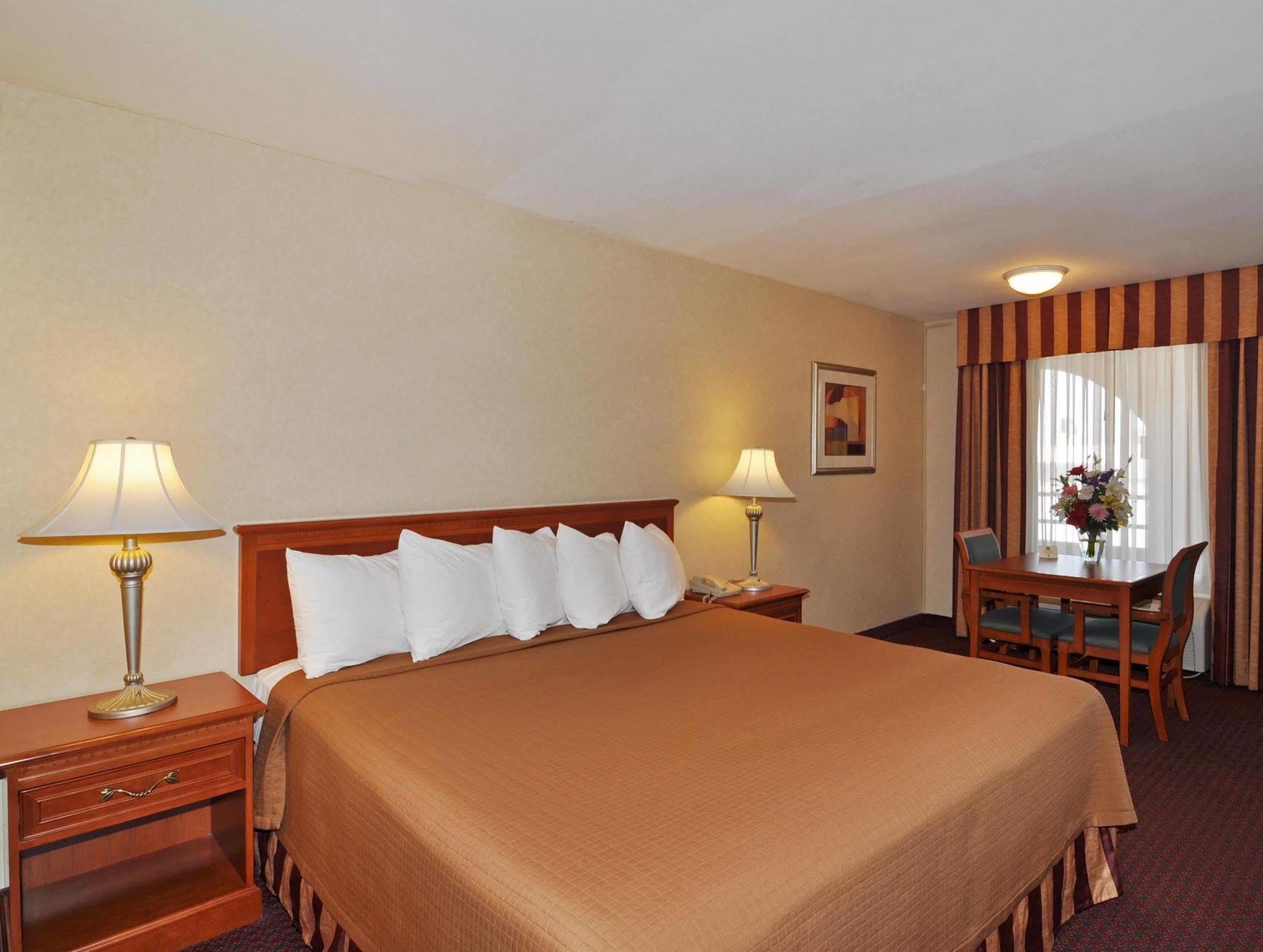 Best Western Norwalk Inn Kültér fotó